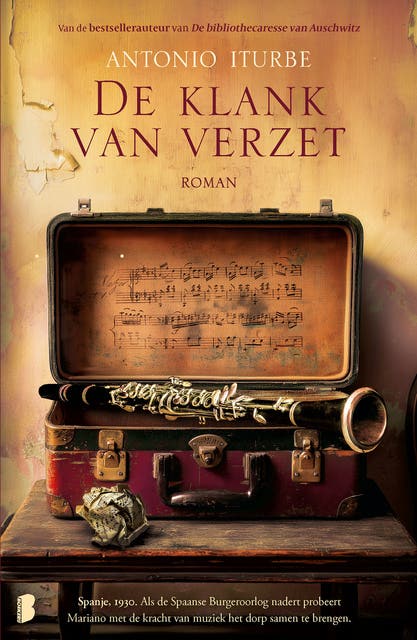 De klank van verzet: Spanje, 1930. Als de Spaanse Burgeroorlog nadert probeert Mariano met de kracht van muziek het dorp samen te brengen.